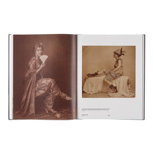 Lade das Bild in den Galerie-Viewer, Katalog Madame d’Ora. Eleganz und Exzentrik
