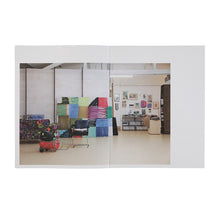 Lade das Bild in den Galerie-Viewer, Katalog Elisabeth Plank. LYRICS
